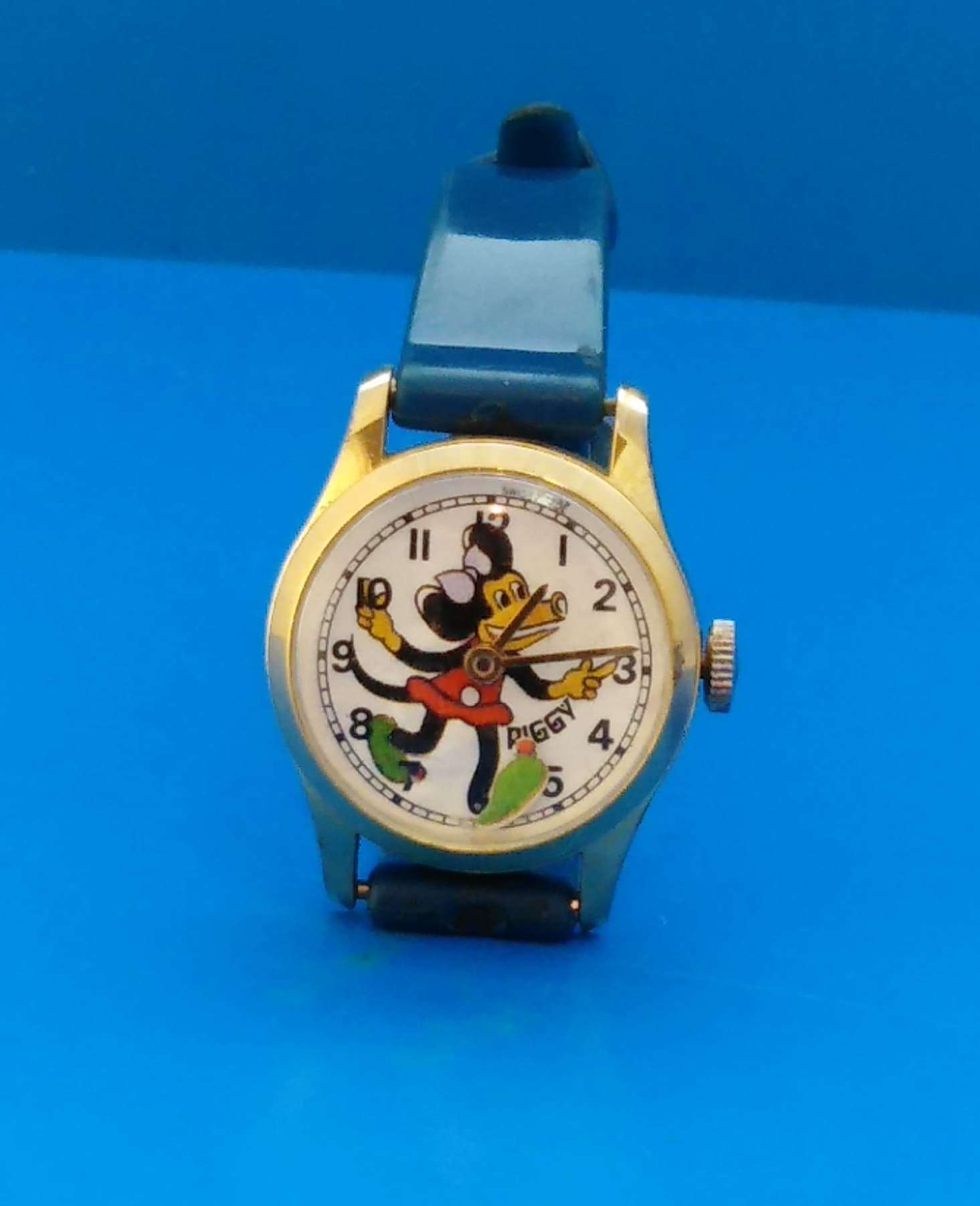 Vintage 1970s "Piggy" Minnie Mouse Swiss Mechanical Watch – Gold Tone & Blue Strap